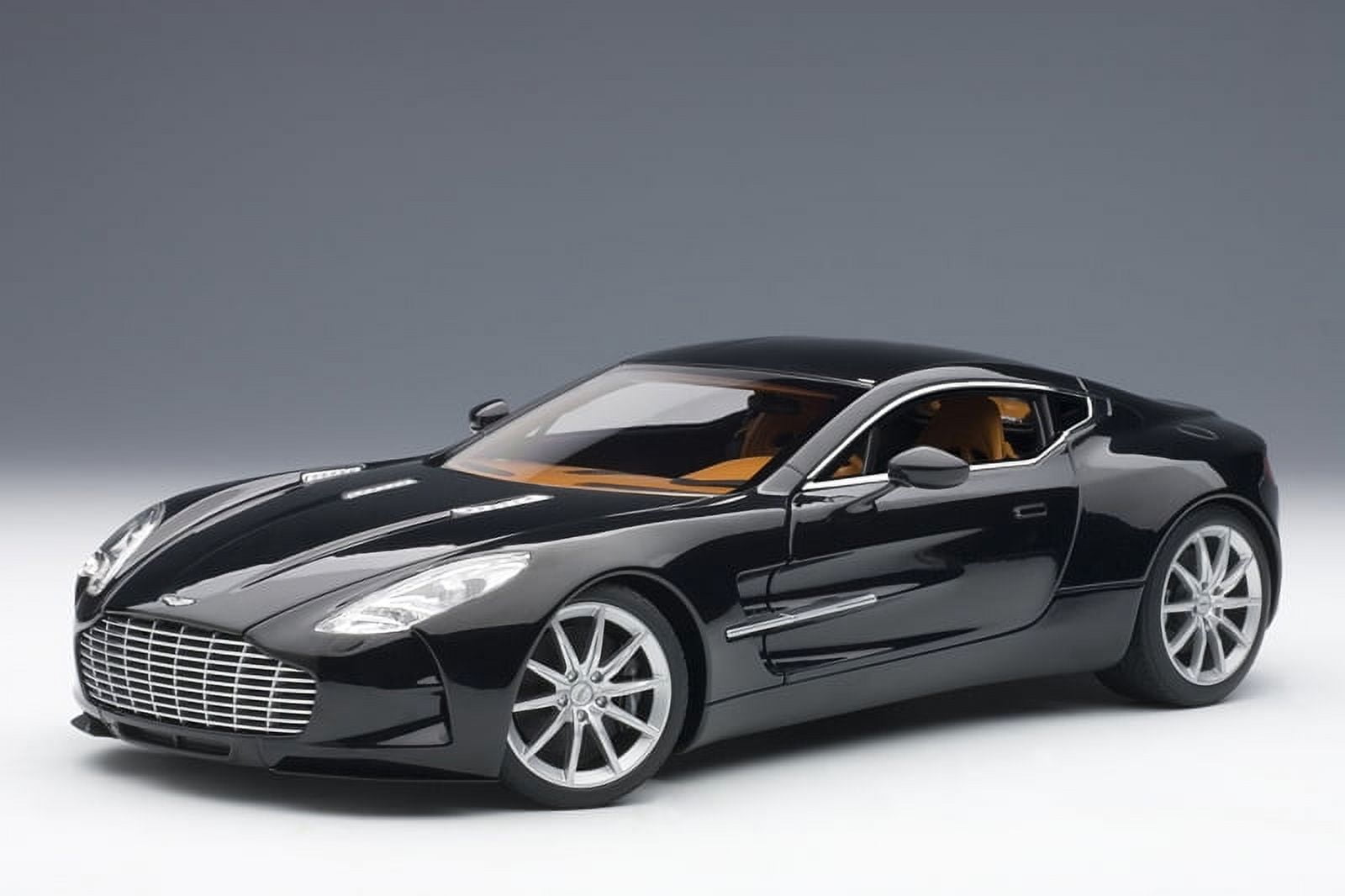 ラウンド  1/18 オートアート アストンマーチン ONE-77｜ミニカー ミニカー