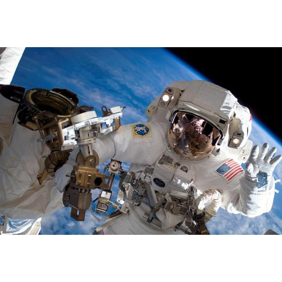 Astronaut International Space Station Photo Photograph Cool Wall Art Print Poster 16x24