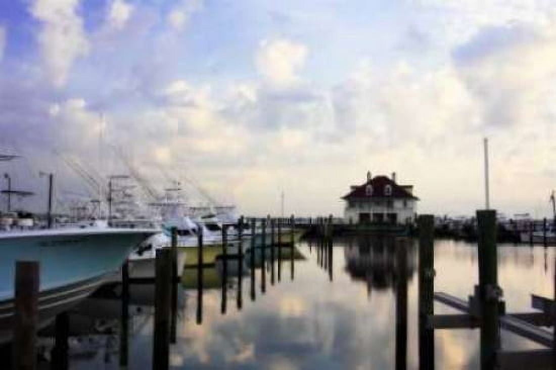 Atlantic Beach Marina I Canvas Art - Alan Hausenflock (20 x 28)