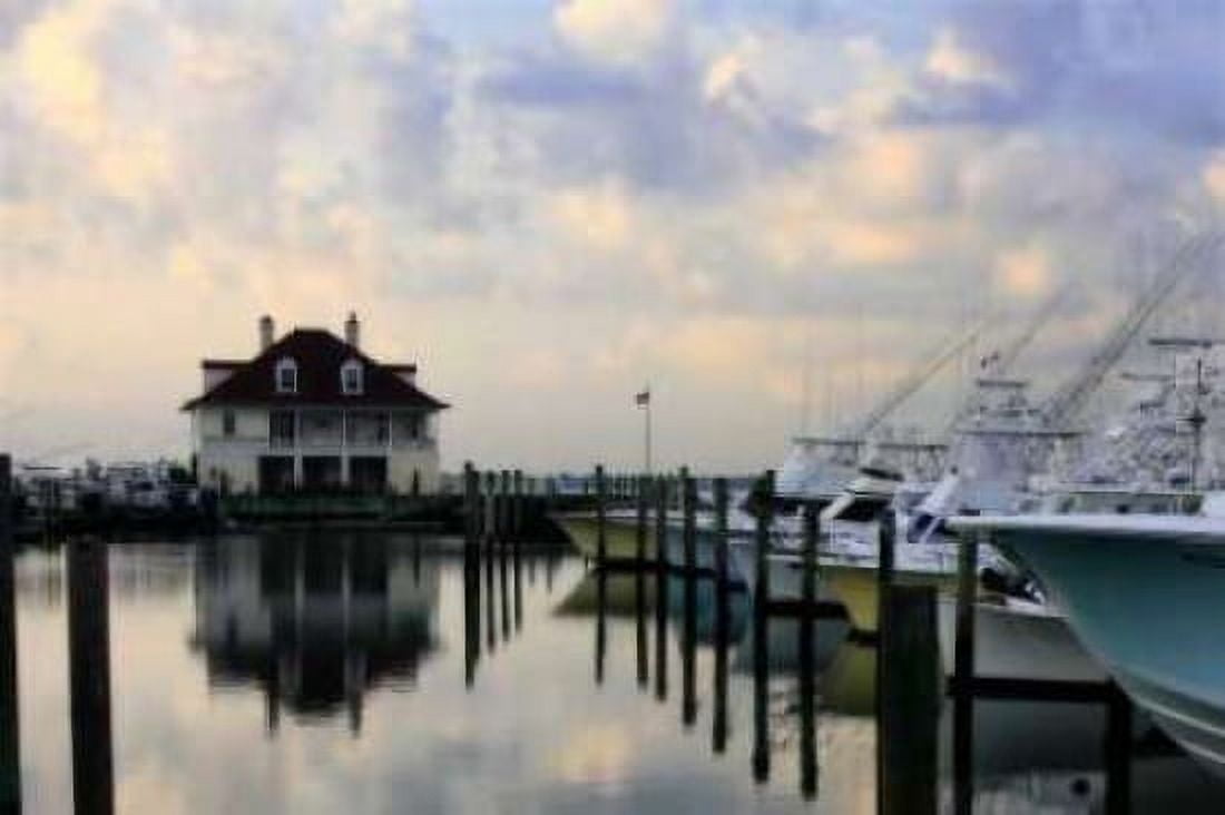 Atlantic Beach Marina II Canvas Art - Alan Hausenflock (20 x 28)