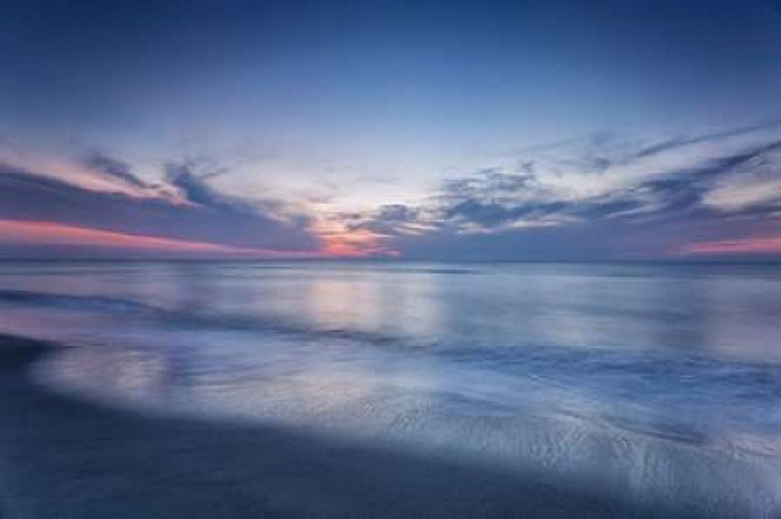 Atlantic Sunrise No 7 Canvas Art - Robert J Amoruso (24 x 36)