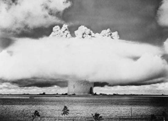 Atomic bomb explosion Canvas Art - (18 x 24)