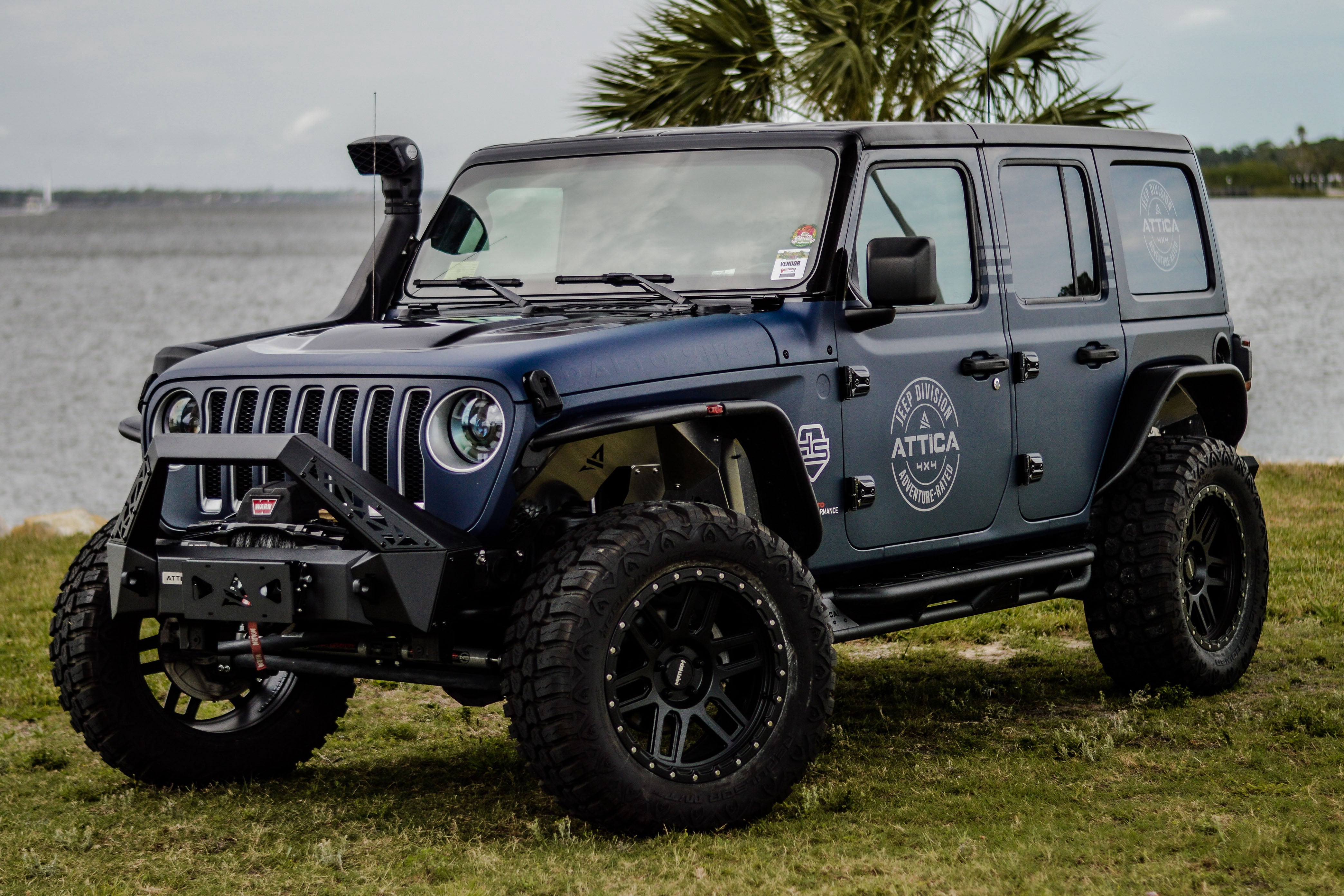 Attica Universal Offroad Front Bumper Winch Flip-Up Roller Fairlead License Plate Mounting Bracket Powder Coated Steel Black ATTK102-BX