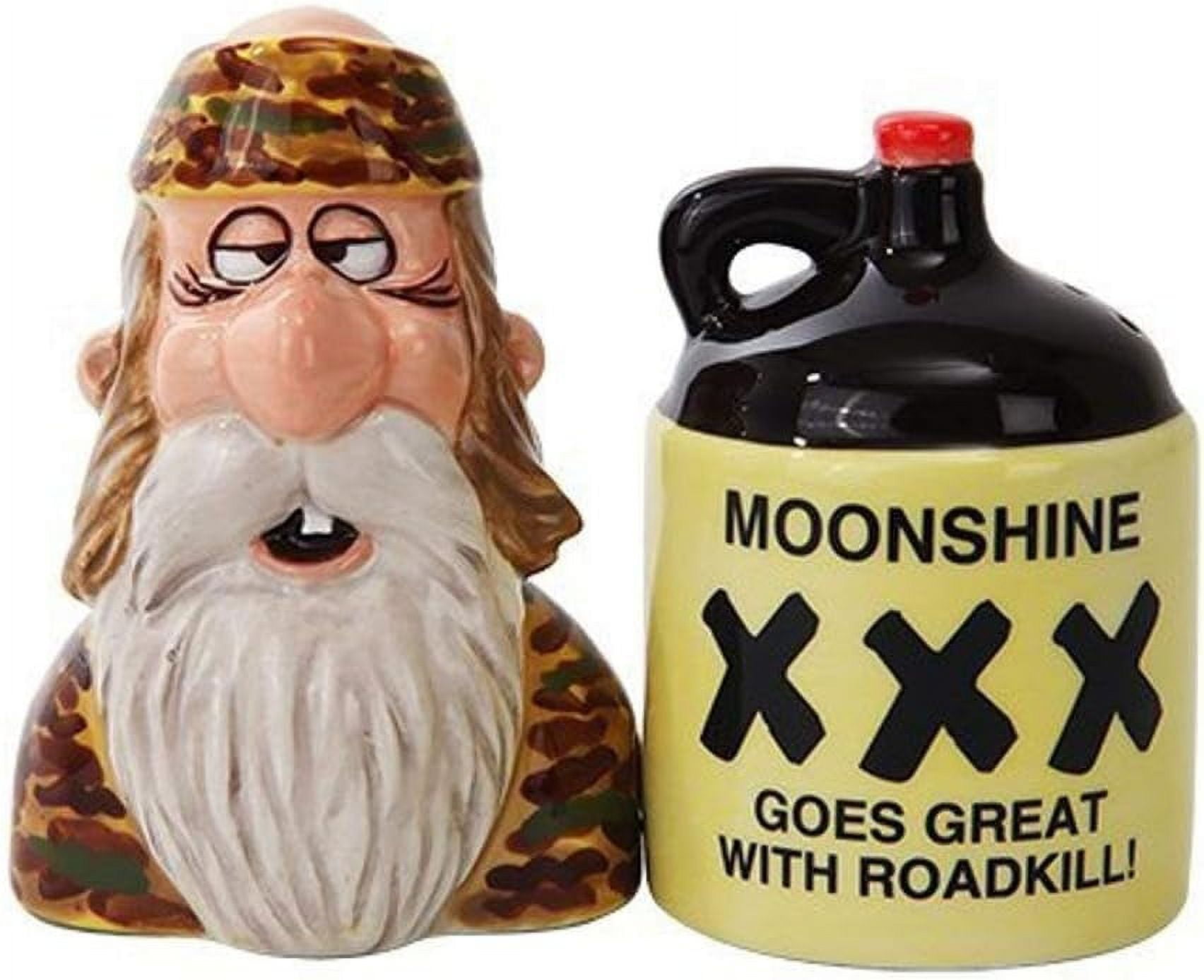 Attractives Moonshine Road Kill Ceramic Salt Pepper SHAKERS