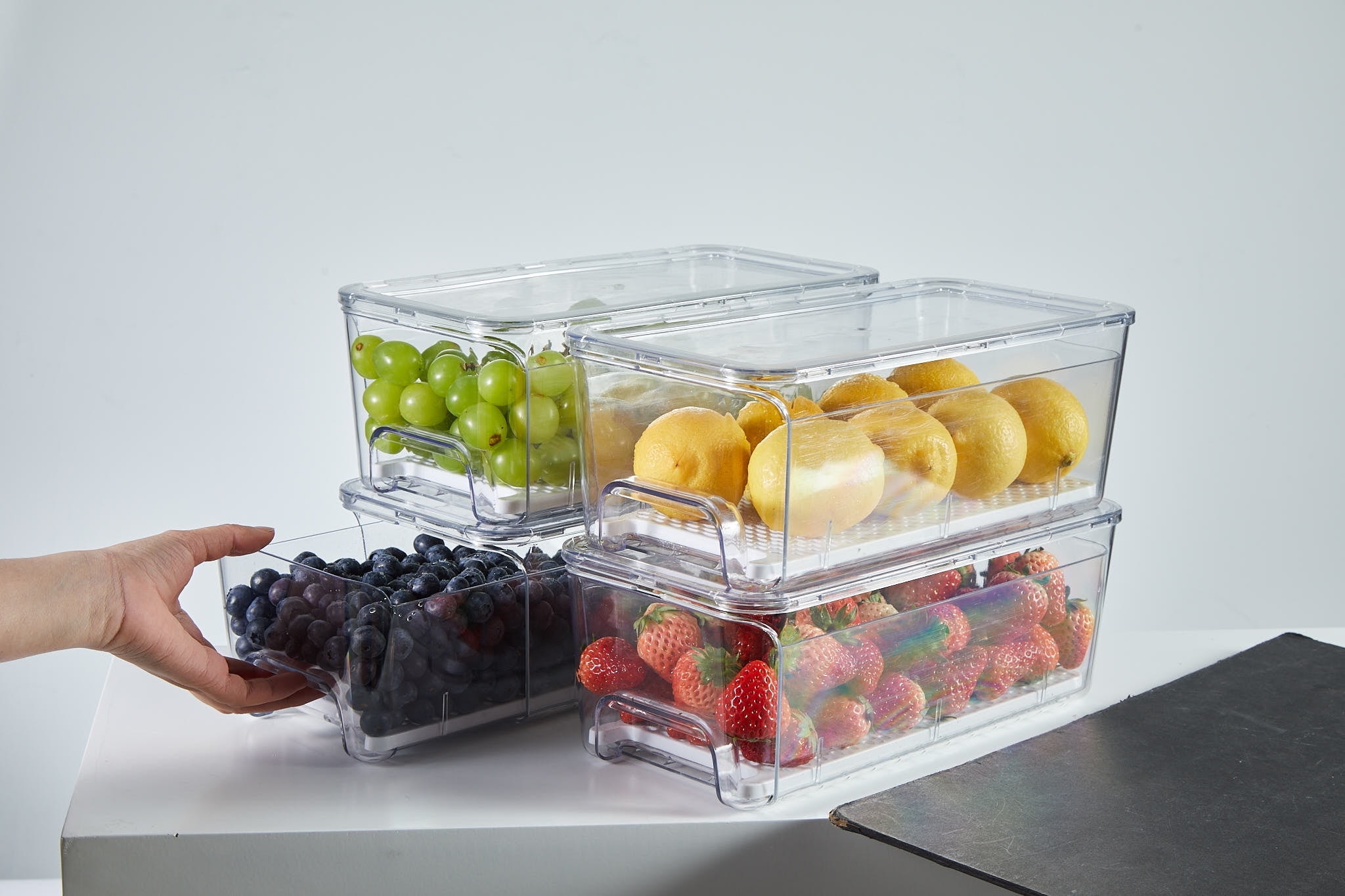 Audend 4-Pack Refrigerator Organizers and Storage, Clear Stackable Pull Out Fridge Organisers Drawers with Lids & Handles, Bpa-Free, Kitchen Fridge Fruit Vegetable Fresh Freezer Organizer Bins