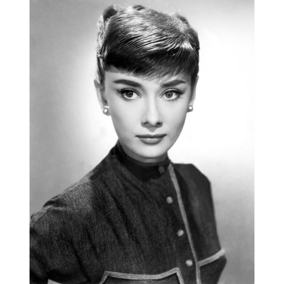 Audrey Hepburn 1953 Photo Print (16 x 20)