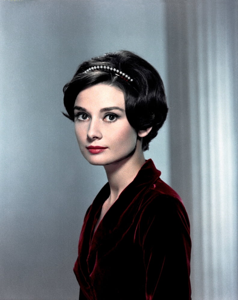 Audrey Hepburn Canvas Art -  (16 x 20)