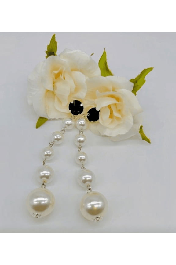 Audrey Pearl Earrings