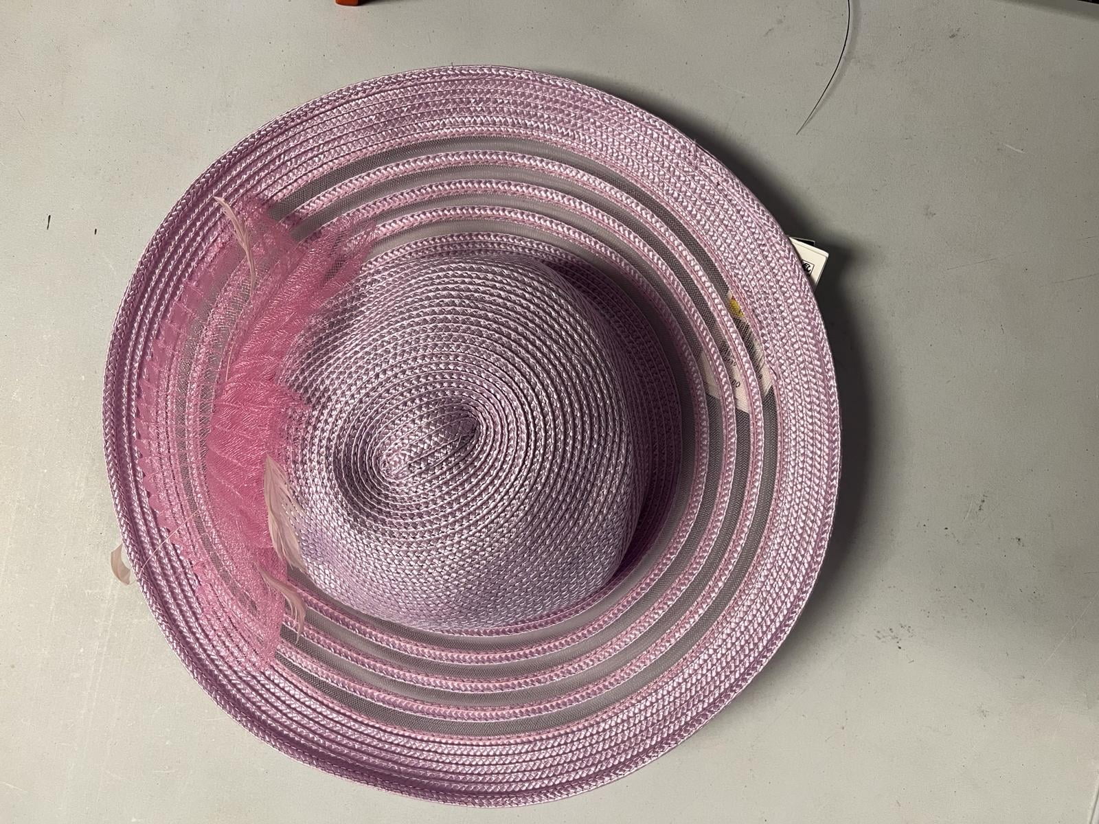August Hat Women