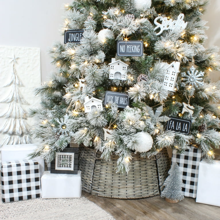 Grey tree skirt wicker top
