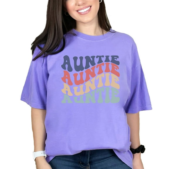 Auntie, Family or Aunt Themed, Groovy Retro Wavy Text, Violet Comfort Colors T-Shirt, Small