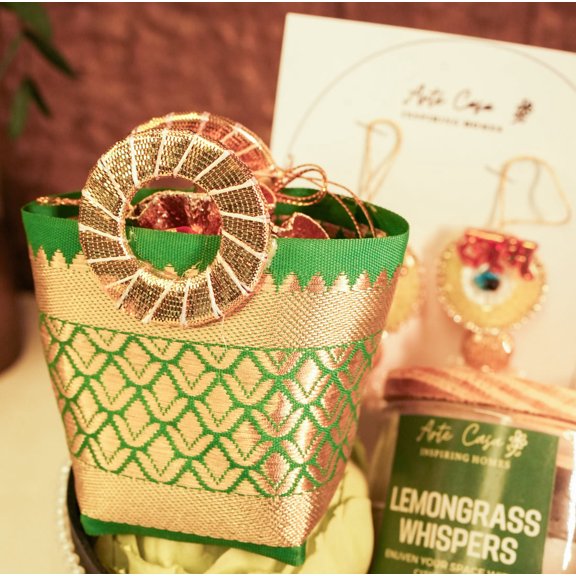 Aura Round Diwali Gift Box Premium Circular Festive Hamper with Candle & Decorative Items | Elegant Diwali Gift for Family, Friends & Corporate Gifting