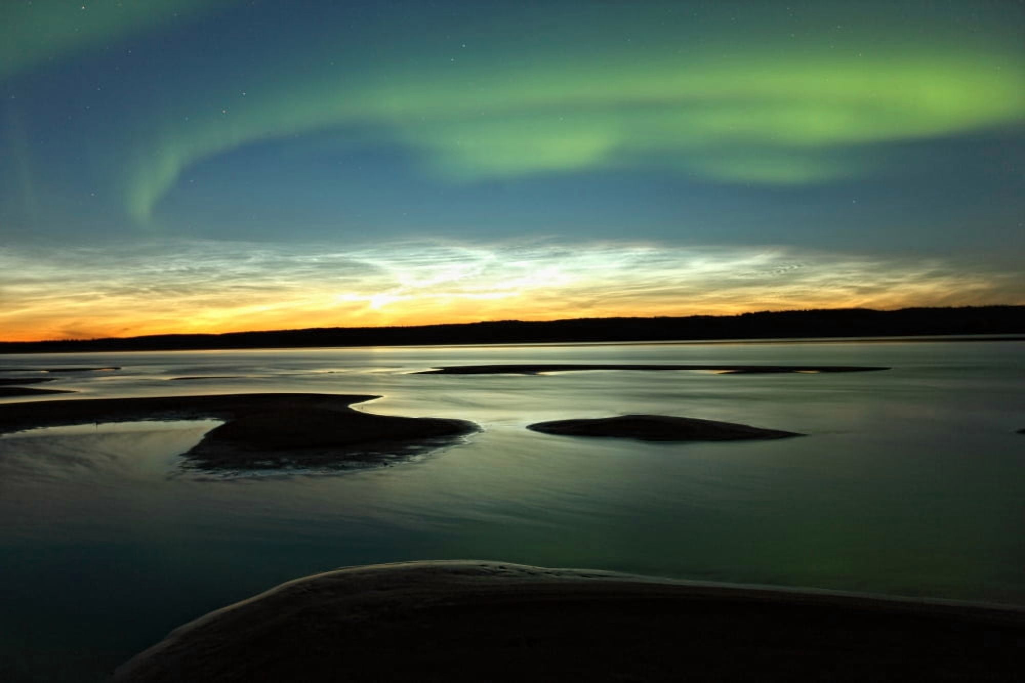 Aurora Borealis Over The Mackenzie River Fort Simpson Northwest Territories Canvas Art - Robert Postma Design Pics (17 x 11)