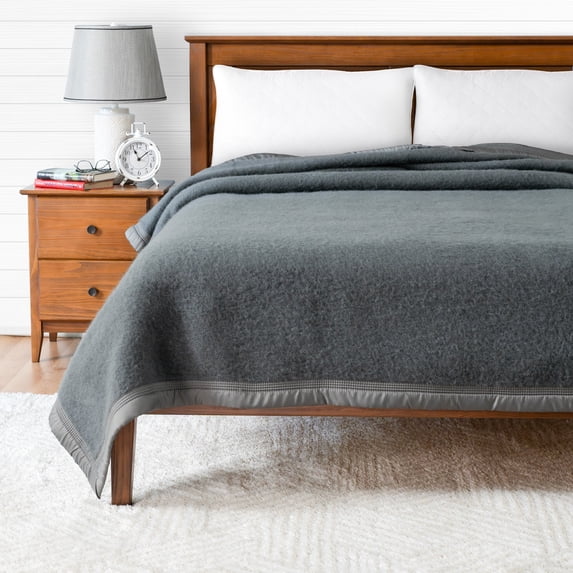 Aurora Extreme Heavyweight Oversized Washable French Wool Queen Blanket, Grey