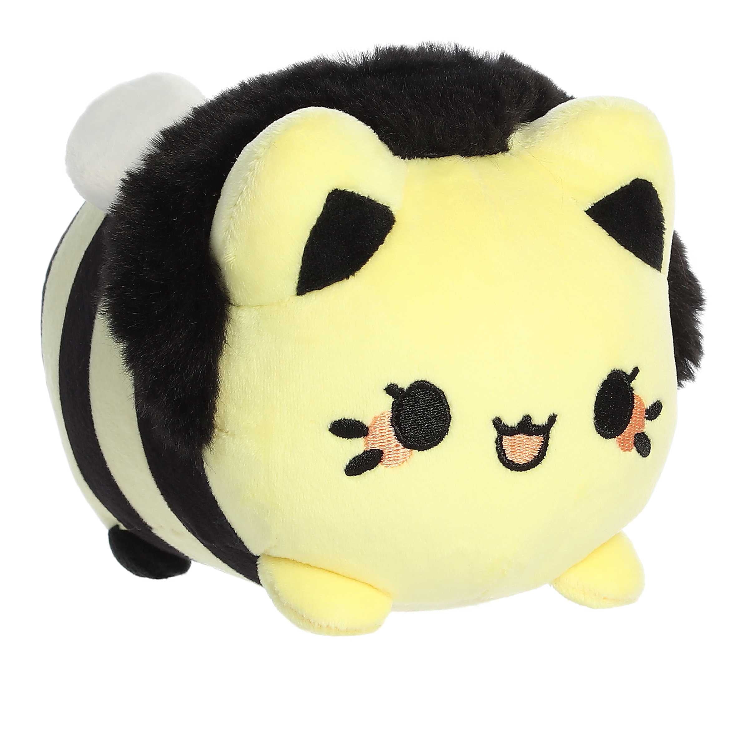 Aurora - Small Yellow Tasty Peach - 7" Honeybee Meowchi - Enchanting ...
