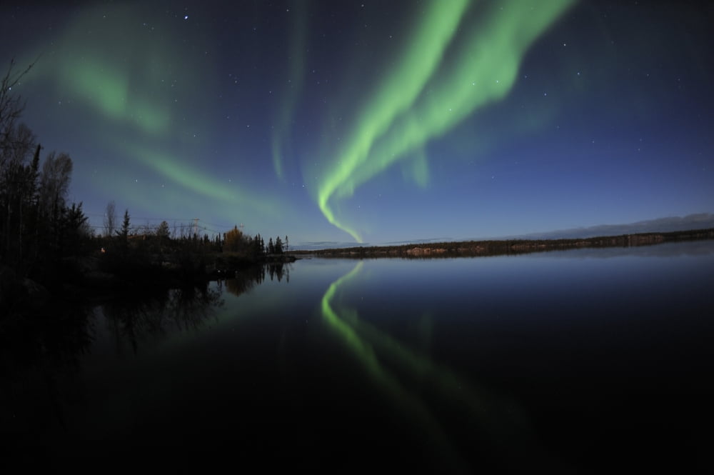 Aurora borealis over Long Lake Northwest Territories Canada Canvas Art - Jiri HermannStocktrek Images (18 x 12)