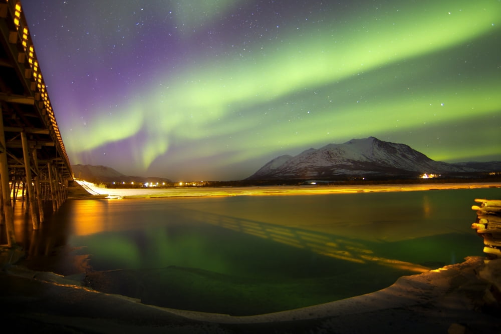 Aurora borealis over Nares Lake Carcross Yukon Canada Canvas Art - Joseph BradleyStocktrek Images (18 x 12)
