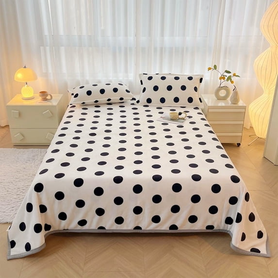 AuroraX Cute Bed Blanket Twin/Twin-Xl Size Cream Soft Brushed Microfiber Throw Blankets Breathable Lightweight Warm Cozy Blankets for Home Dorm Sofa All-Season