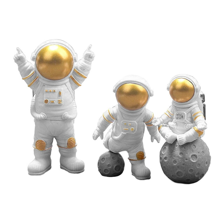 Austok Astronaut Figurine Cake Topper Outer Space Cake Decoration Spaceman Model Display Miniature Astronaut Toys Set