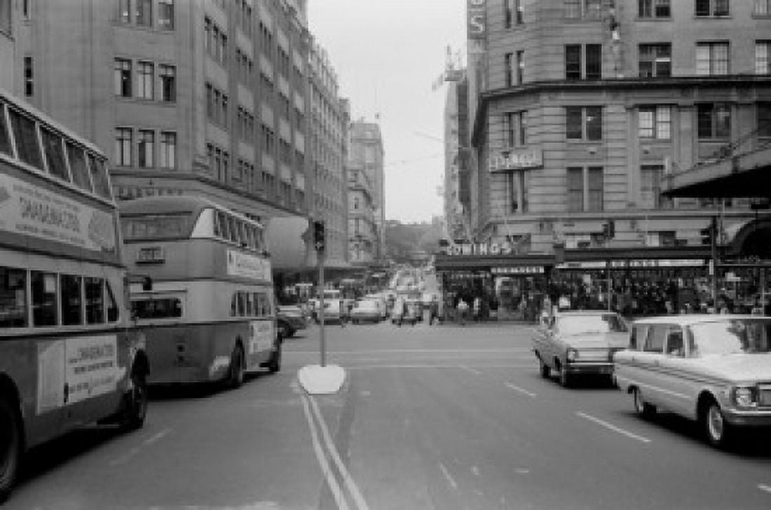 Australia Sydney Queen Victoria Plaza Market Street traffic Canvas Art - (18 x 24)