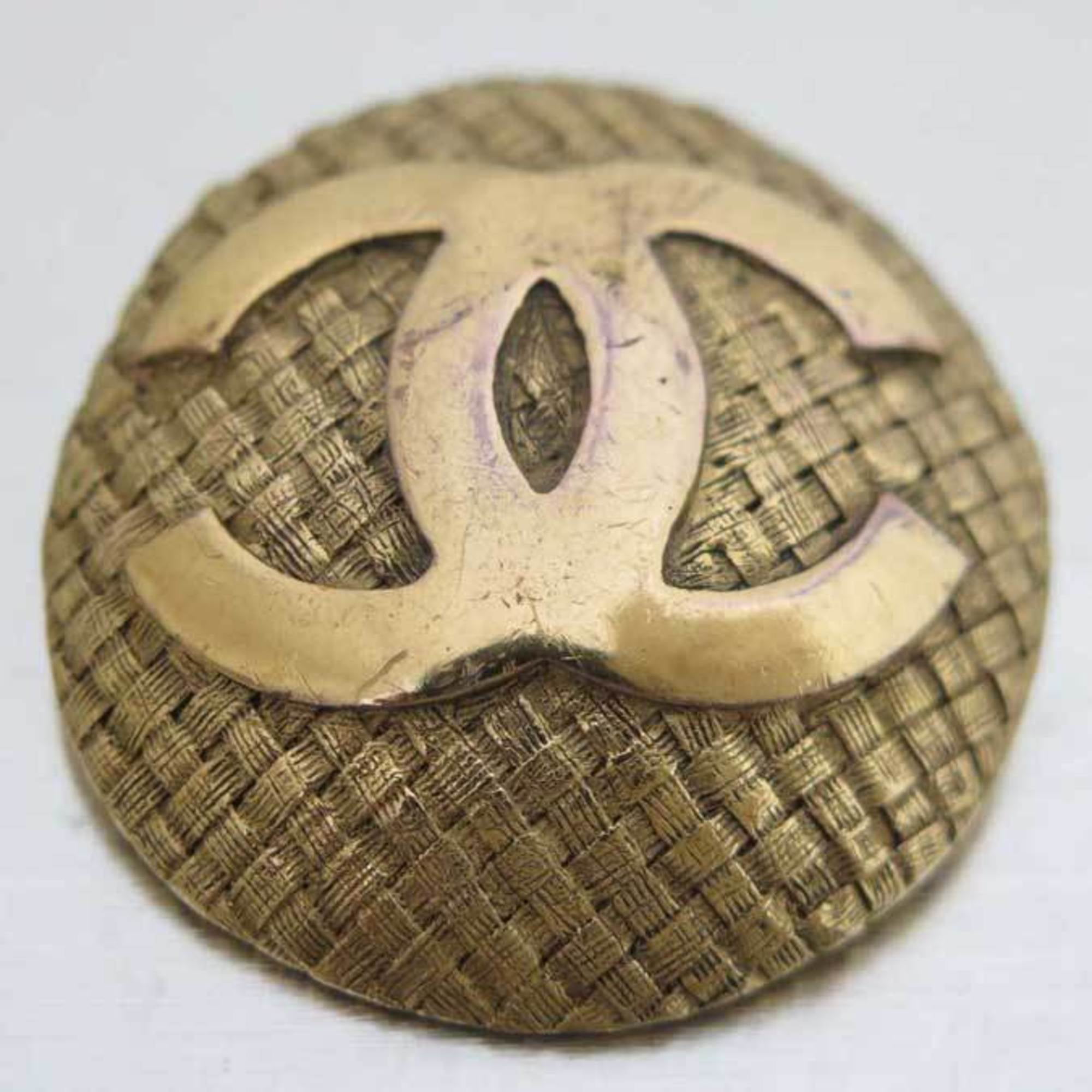 chanel brooch used