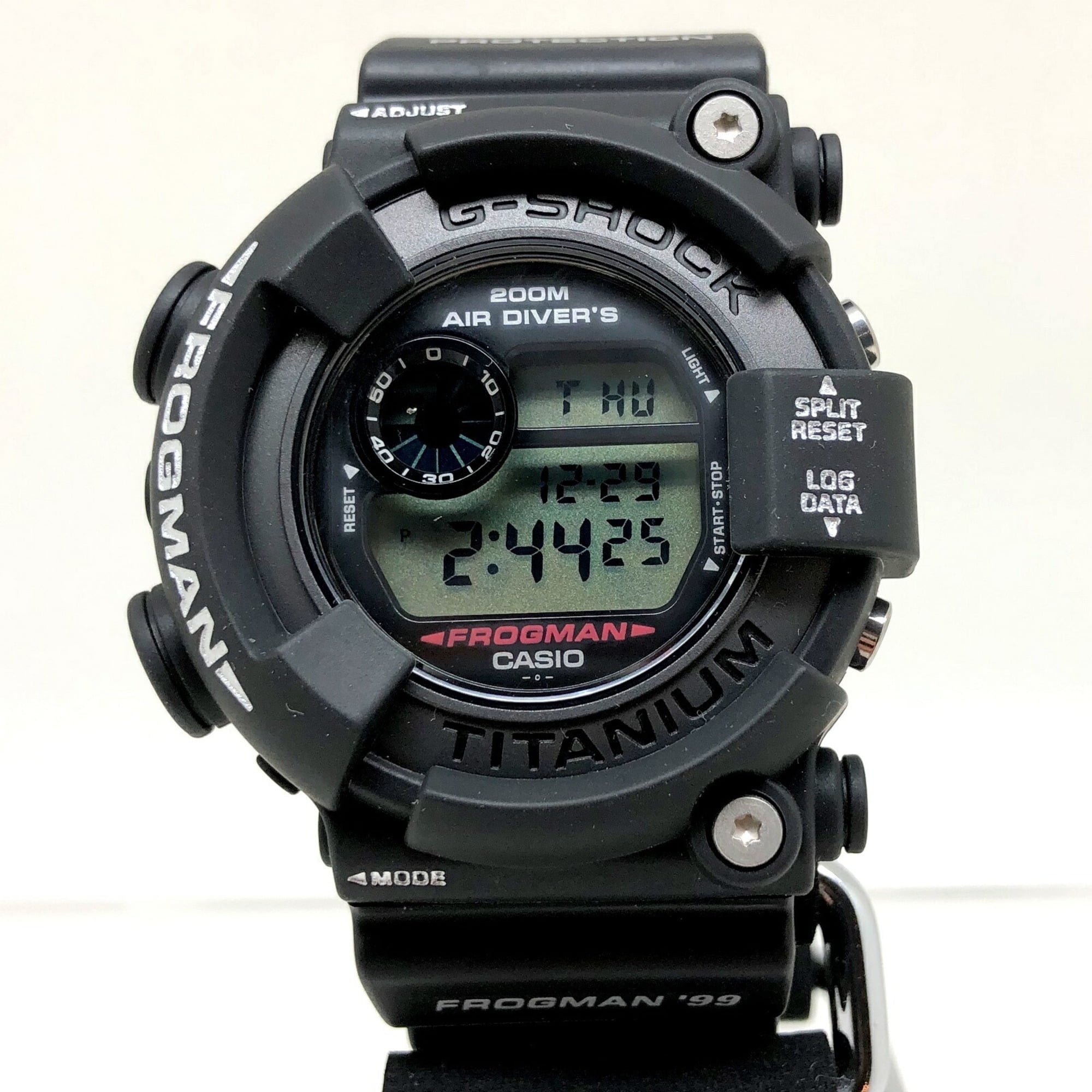 Authenticated Used G SHOCK CASIO Casio watch DW 8200ZU 1T FROGMAN