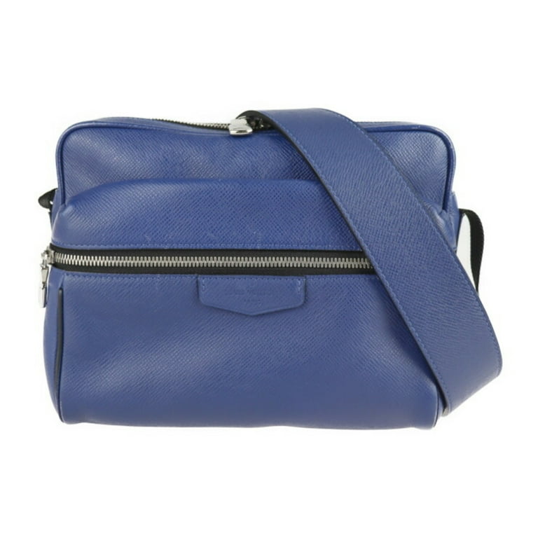 Authenticated Used LOUIS VUITTON Louis Vuitton Outdoor Messenger PM  Shoulder Bag M33437 Taiga Cobalt 