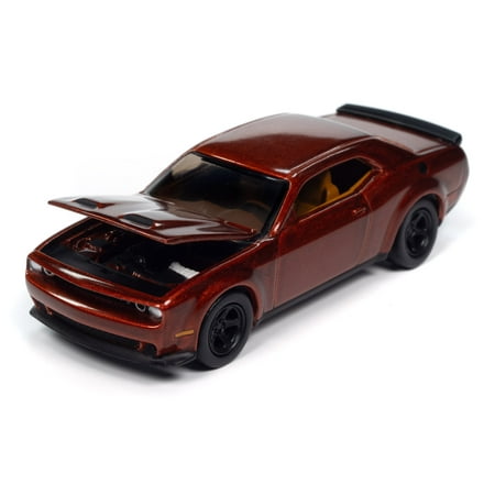 Auto World 1:64 Die Cast 2021 Dodge Challenger SRT Super Stock Sinamon Stick Metallic