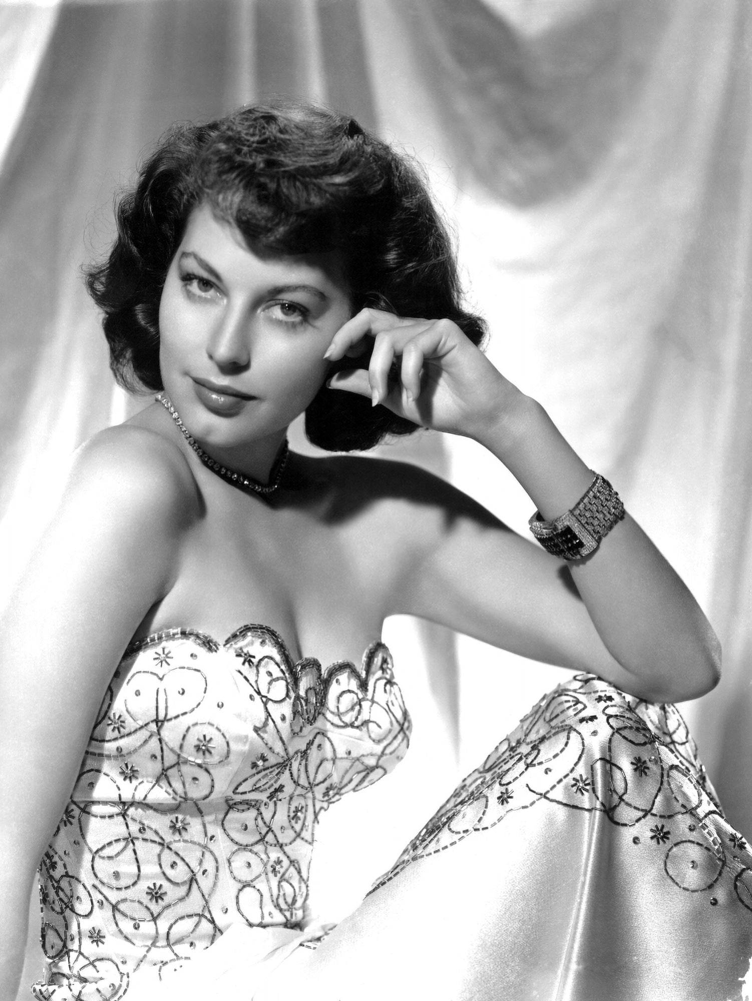 Ava Gardner Canvas Art - (16 x 20)