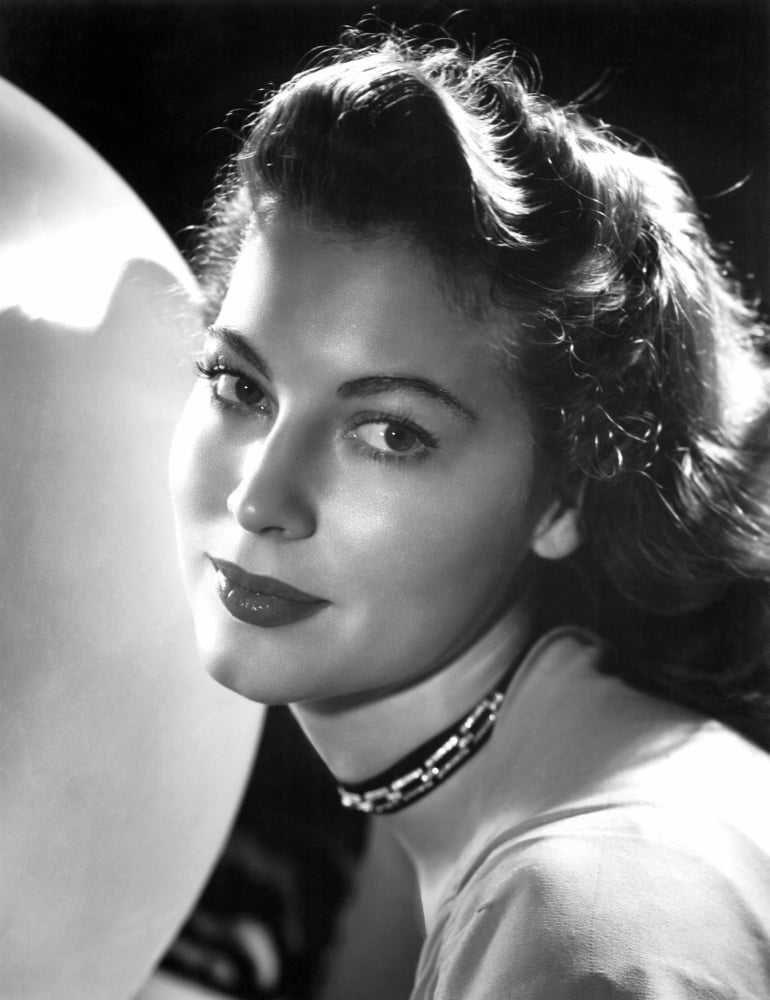 Ava Gardner Canvas Art - (16 x 20)