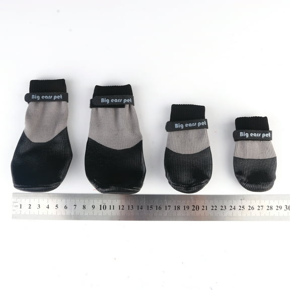 Avaner Anti Slip Dog Socks to Prevent Licking Paws, Dog Shoes for Hot Pavement, Dog Booties for Small Medium Large Senior Dogs, Traction Control Boots & Paw Protectors for Hardwood Floors,XL