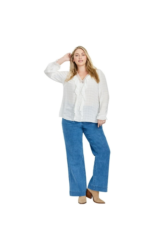 Women's Plus Size Ruffle Love Shirt