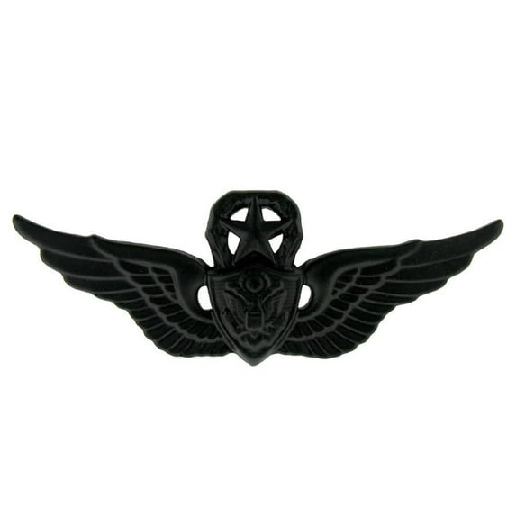 Army Master Aviation Aircraft Crewman Badge – Black Metal Pin-On Insignia