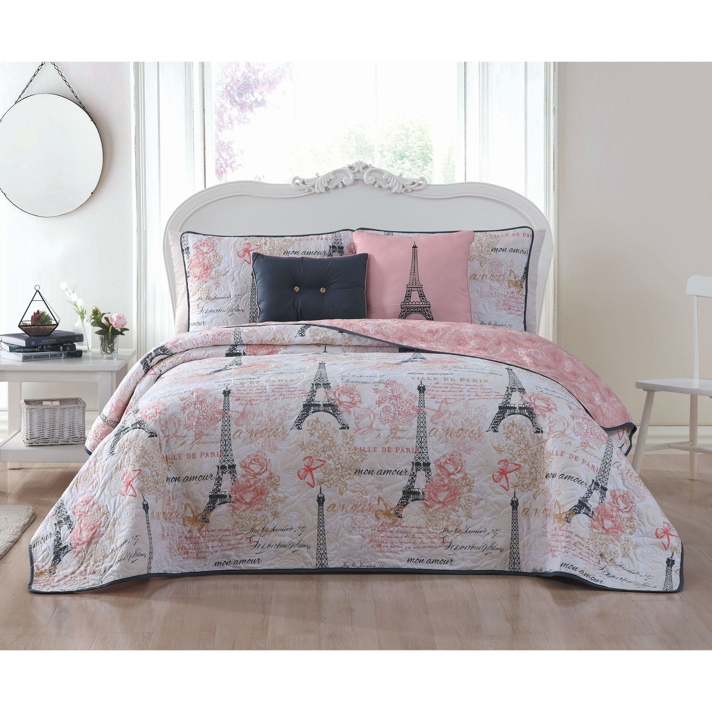 Pink Reversible Microfiber Queen Quilt Set with Paris Print