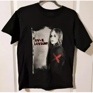 Avril Lavigne Fashion