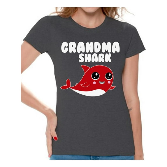 Awkward Styles Grandma Shark T-shirt Shark Family Shirt for Women Family Vacation Shirts Shark Gifts for Her Matching Shark Tshirts for Family Shark Themed Party Outfit Shark Gifts for Grandmom