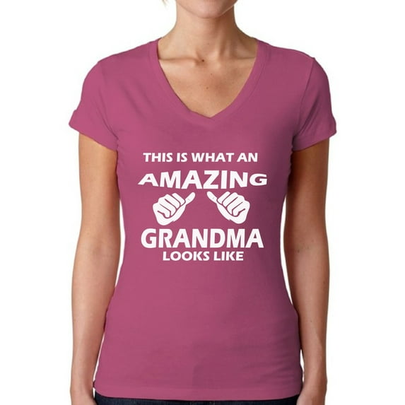 Awkward Styles Women's This Is What An Amazing Grandma Looks Like V-neck T-shirt