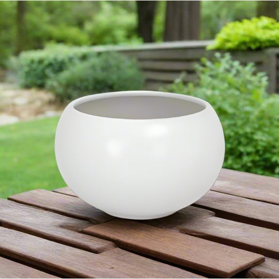 Axelle White Ceramic Planter