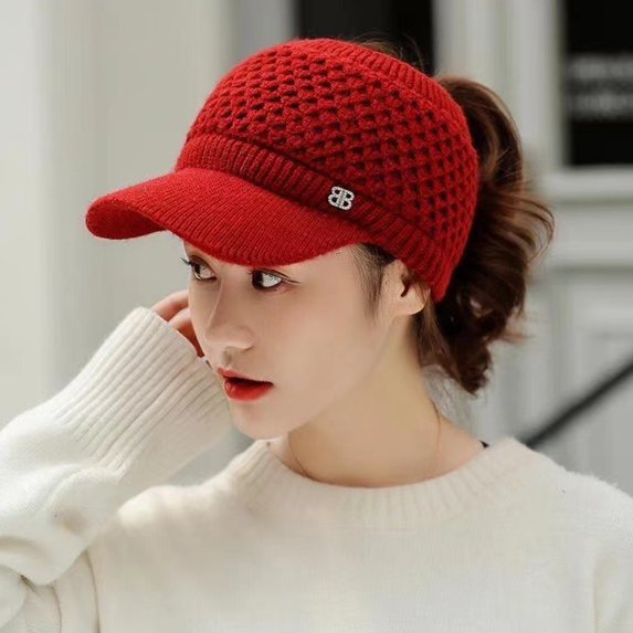 Ayyufe Women Hat Cold Resistant Peaked Fashion Windproof Winter Female Knitted Cap