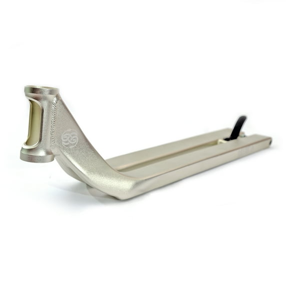 Aztek Hydra Deck Ivory, 20.5"