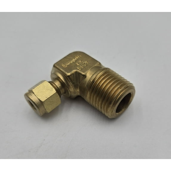 B-400-2-8RT | Swagelok Tapered Thread Male Elbow, 1/4" Tube : OD Compression x 1/2" Male : ISO/BSP Tapered Thread, Brass