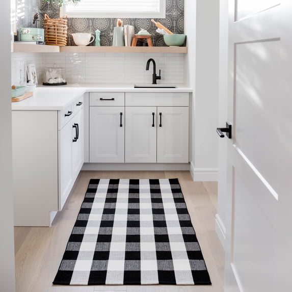 Bloom & Breeze Buffalo Plaid Runner Rug, Washable, Black and White ...