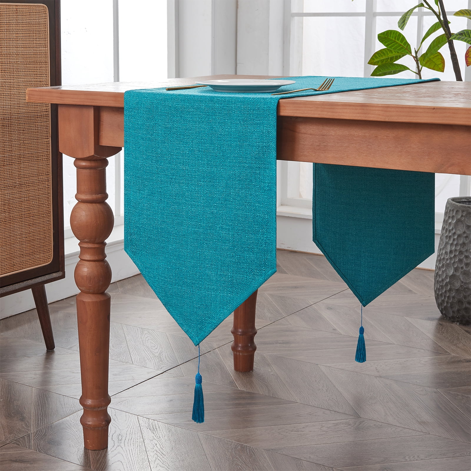BALCONY & FALCON Faux Linen Table Runner with Tassels Waterproof