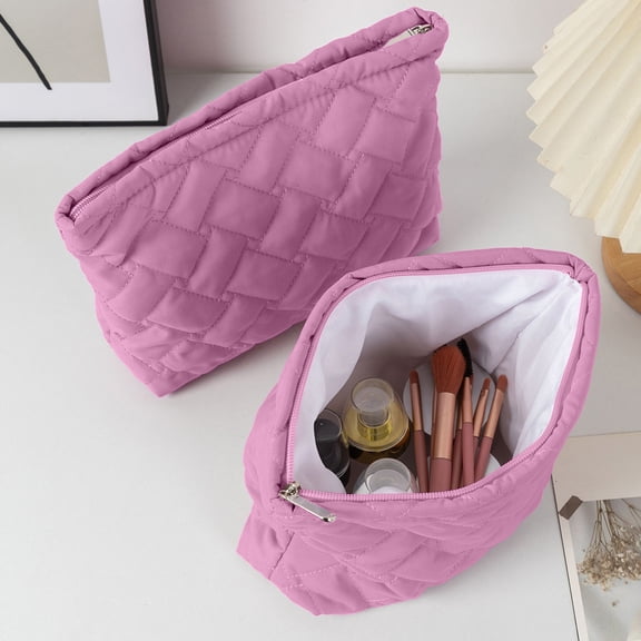 BAOPAI Quilted Makeup Bag Portable Cosmetics Organizer with Secure Zipper Leak Proof Design for Travel and Daily Use