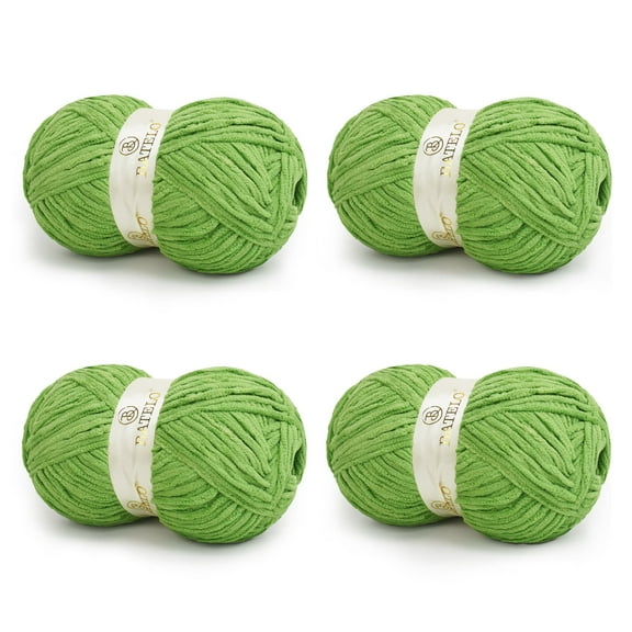 BATELO Chenille Yarn for Crocheting & Knitting 880 Yards, Soft Thick Fluffy Bulky Blanket Yarn, 4 Pack of 10.5oz(Green)