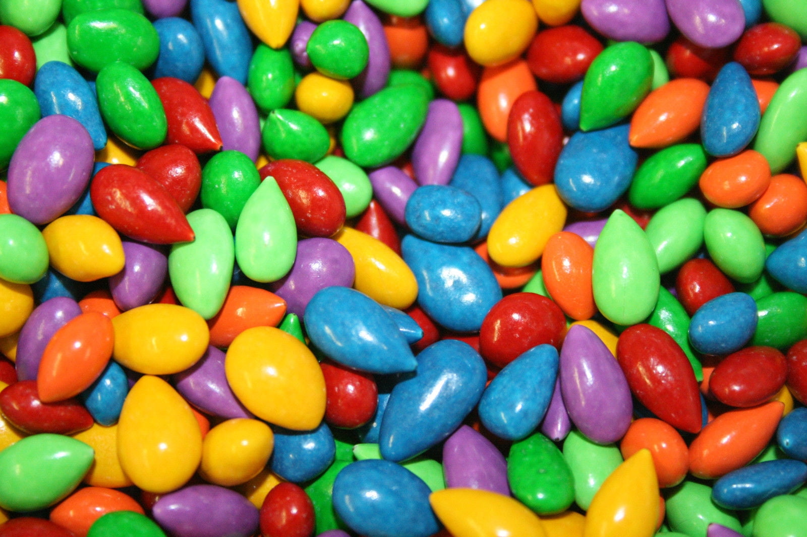 BAYSIDE CANDY CHOCOLATE COVERED SUNFLOWER SEEDS, 1LB