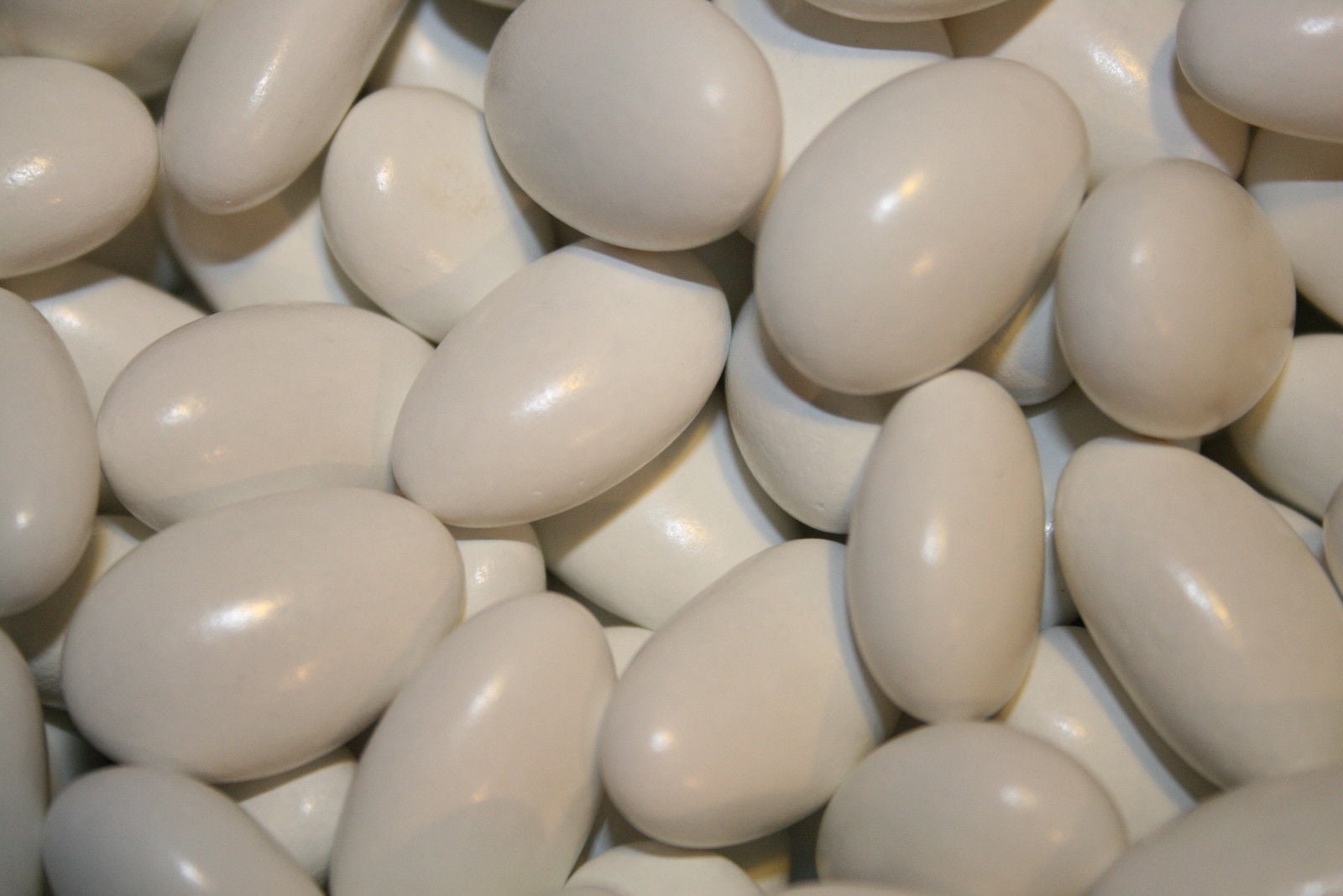 BAYSIDE CANDY JORDAN ALMONDS WHITE, 5LBS
