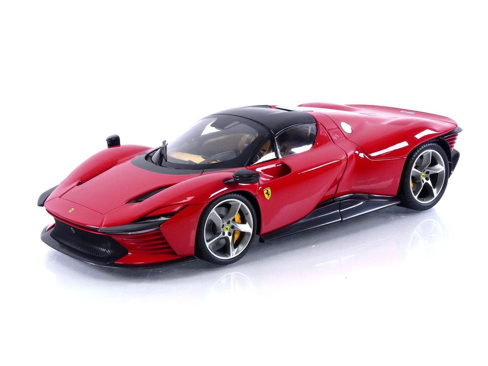 1/18Ferrari DAYTONA SP3ミニカー 赤 BBURAGO 1/18 - FERRARI Daytona SP3 Spider Closed Version - 2022