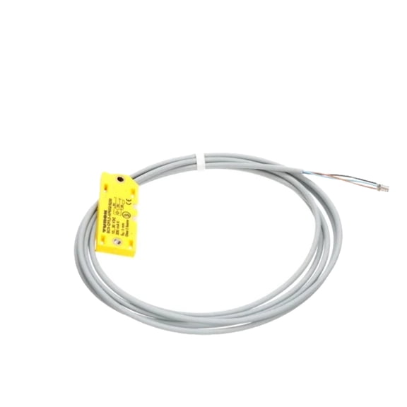 BC5-QF5.5-AP6X2/S250 0.7M-P Capacitive Proximity Sensor,Rectangular,5mm,DC,PNP-NO,Cable 3Wire,Shielded