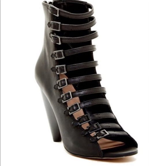 BCBGeneration Alise Leather Heeled Sandal, Black - 9M/39